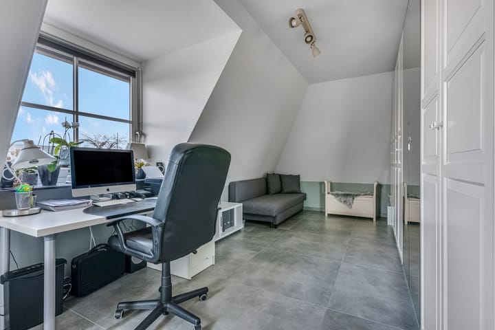 Foto 6 van Binnenweg 10-8