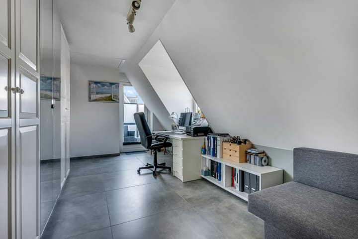 Foto 7 van Binnenweg 10-8