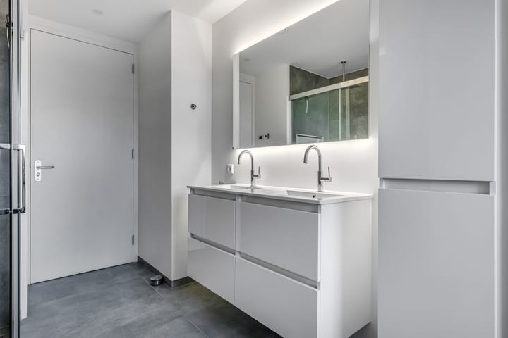 Foto 24 van Binnenweg 10-8