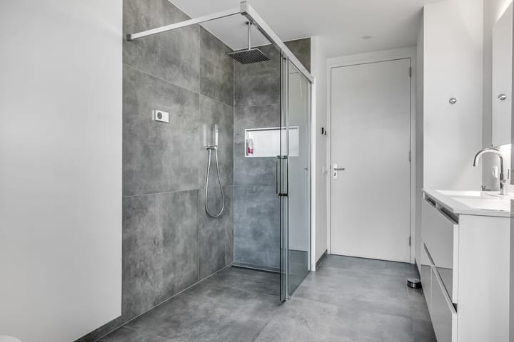 Foto 21 van Binnenweg 10-8