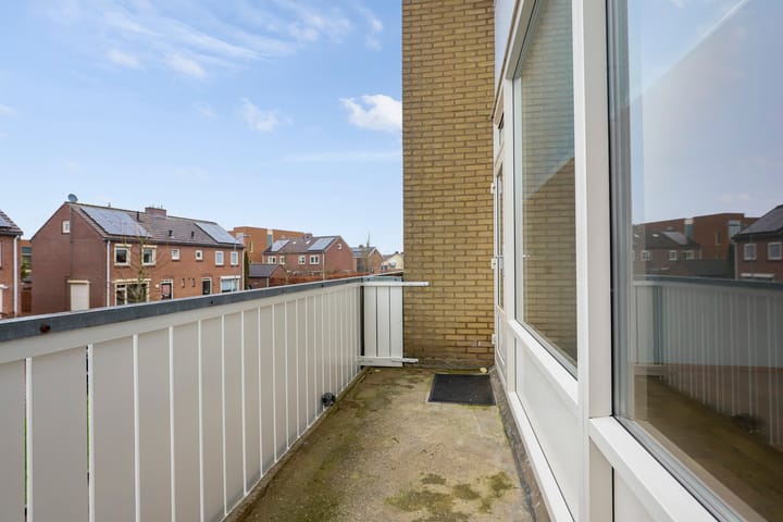 Foto 18 van Weth J Teeringstraat 9