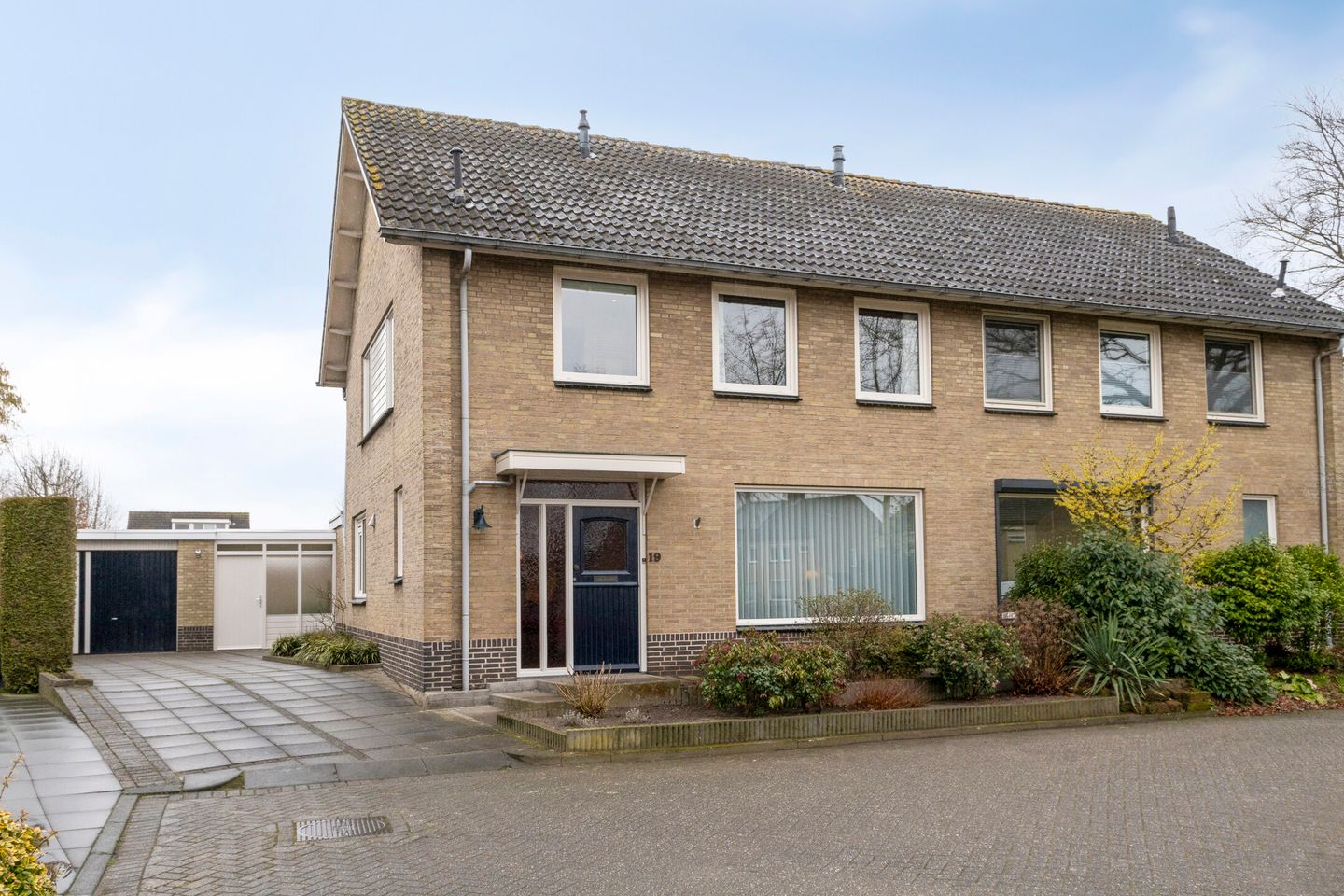 Foto 1 van Julianasingel 19