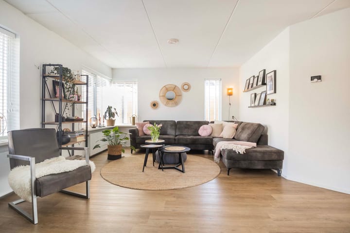 Foto 6 van Middellaan 102