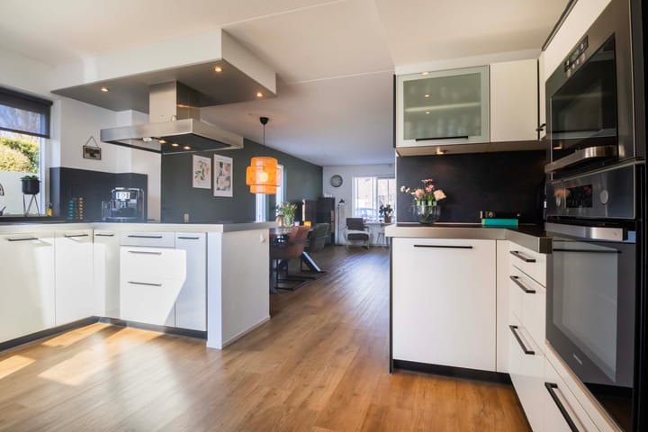 Foto 14 van Middellaan 102