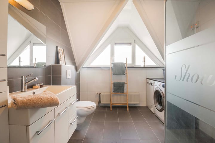 Foto 28 van Middellaan 102