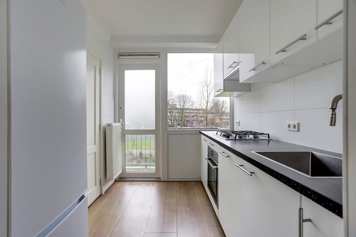 Foto 7 van Dickensstraat 9