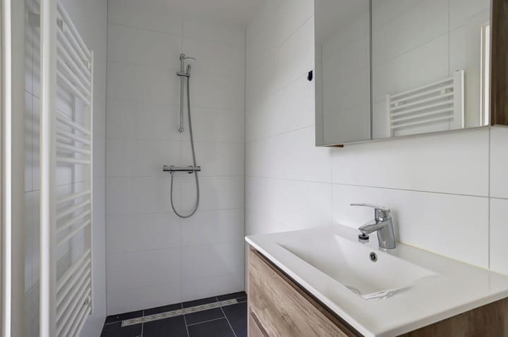 Foto 11 van Dickensstraat 9