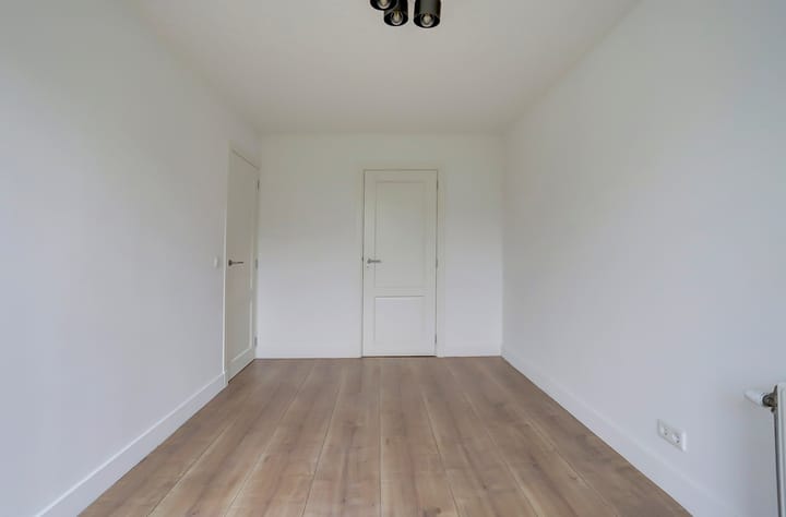 Foto 14 van Dickensstraat 9