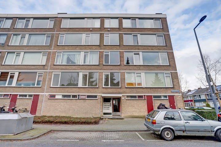 Foto 30 van Dickensstraat 9