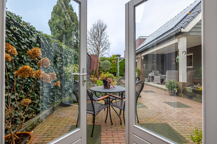 Foto 10 van Merwestraat 15