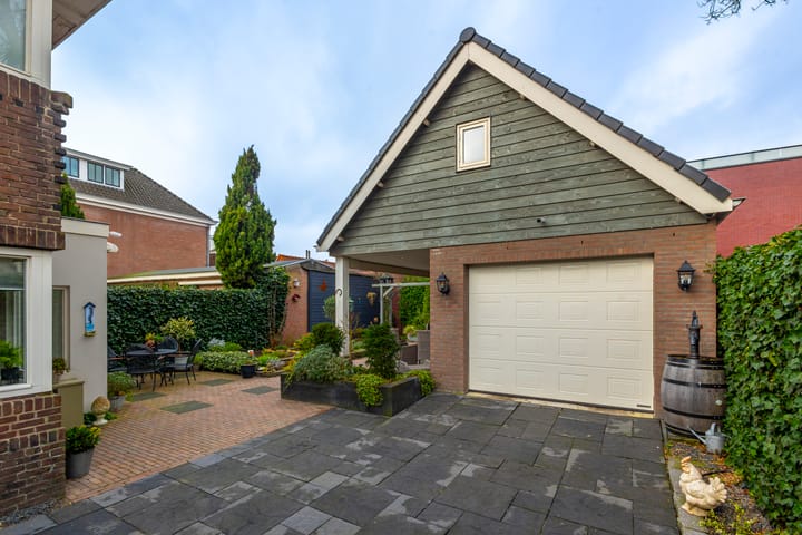 Foto 28 van Merwestraat 15