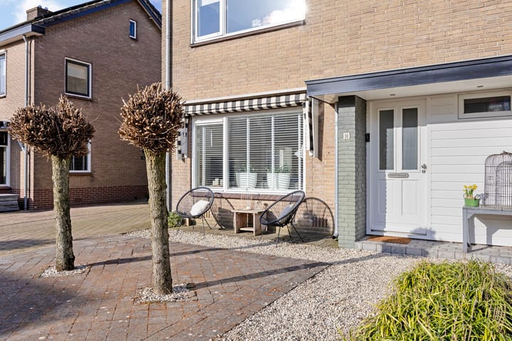 Foto 5 van Baron Mackaystraat 10