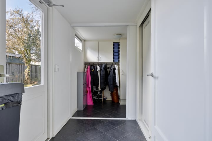 Foto 21 van Baron Mackaystraat 10