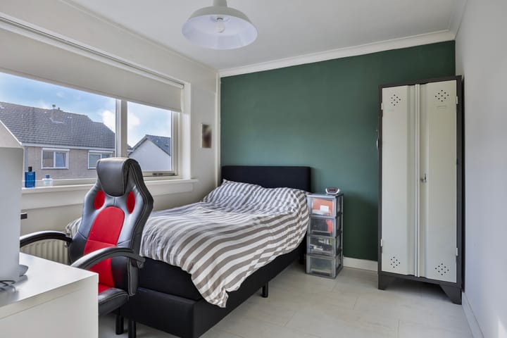 Foto 31 van Baron Mackaystraat 10