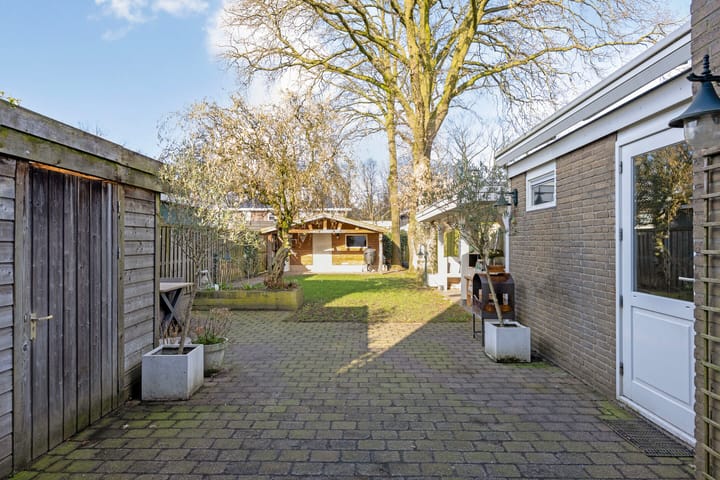 Foto 34 van Baron Mackaystraat 10