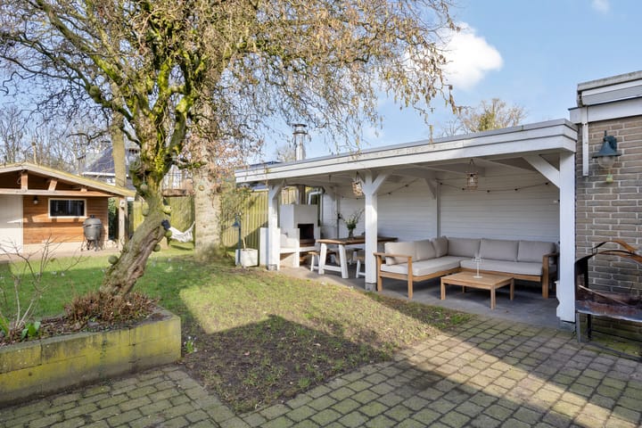 Foto 36 van Baron Mackaystraat 10