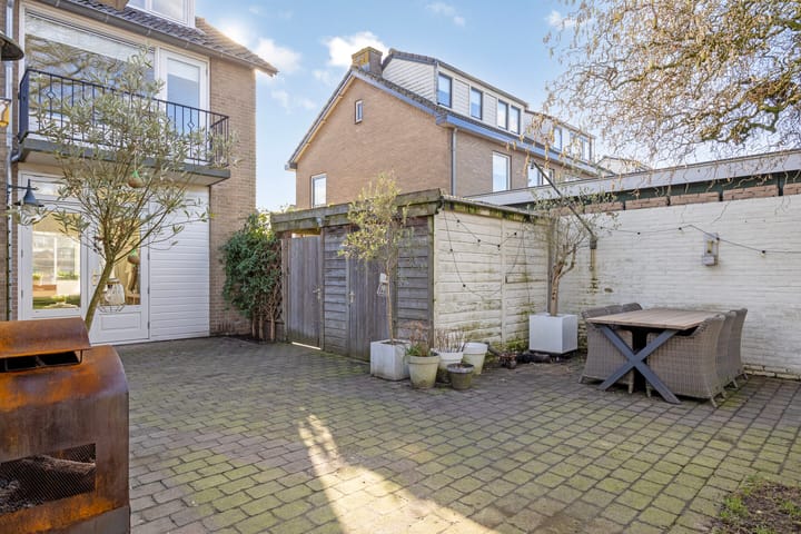 Foto 42 van Baron Mackaystraat 10