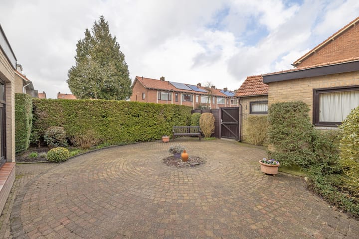 Foto 2 van C. Evertsenstraat 86