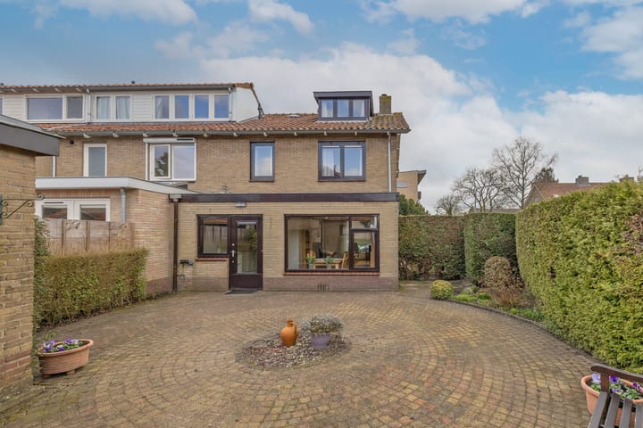 Foto 26 van C. Evertsenstraat 86