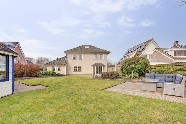 Foto 44 van Kerklaan 8