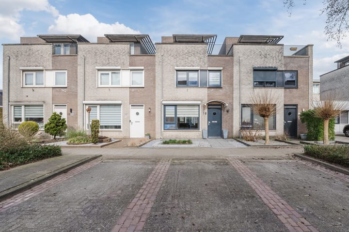 Foto 1 van Clara Wichmannstraat 18