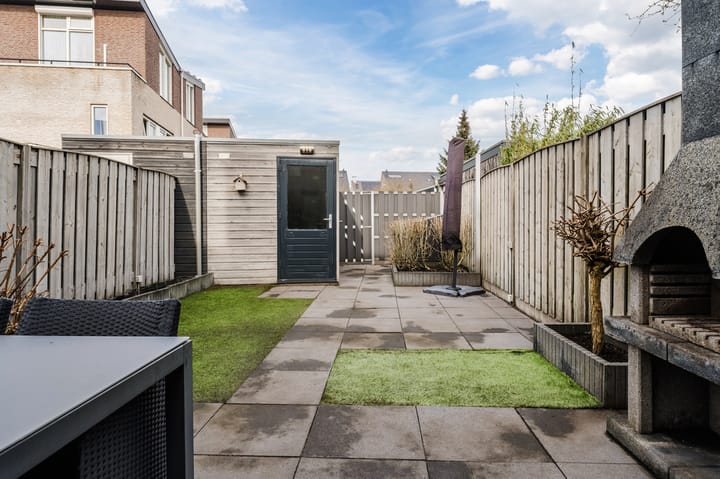 Foto 12 van Clara Wichmannstraat 18