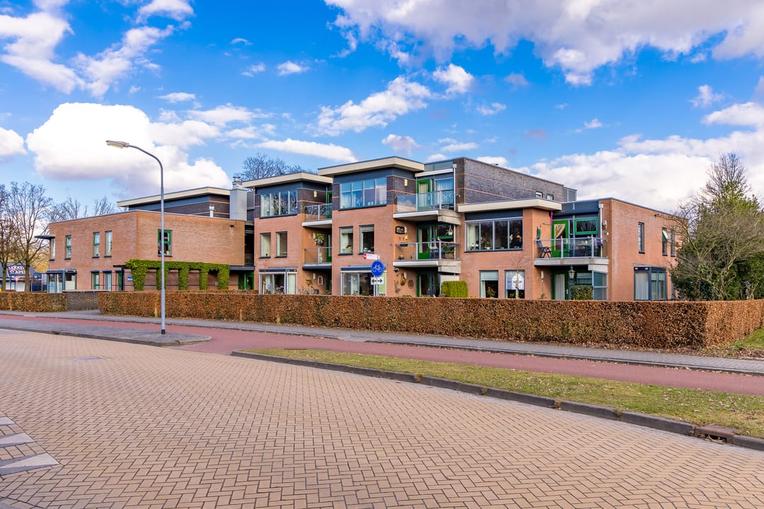 Koopwoningen - huizen te koop in [Funda]