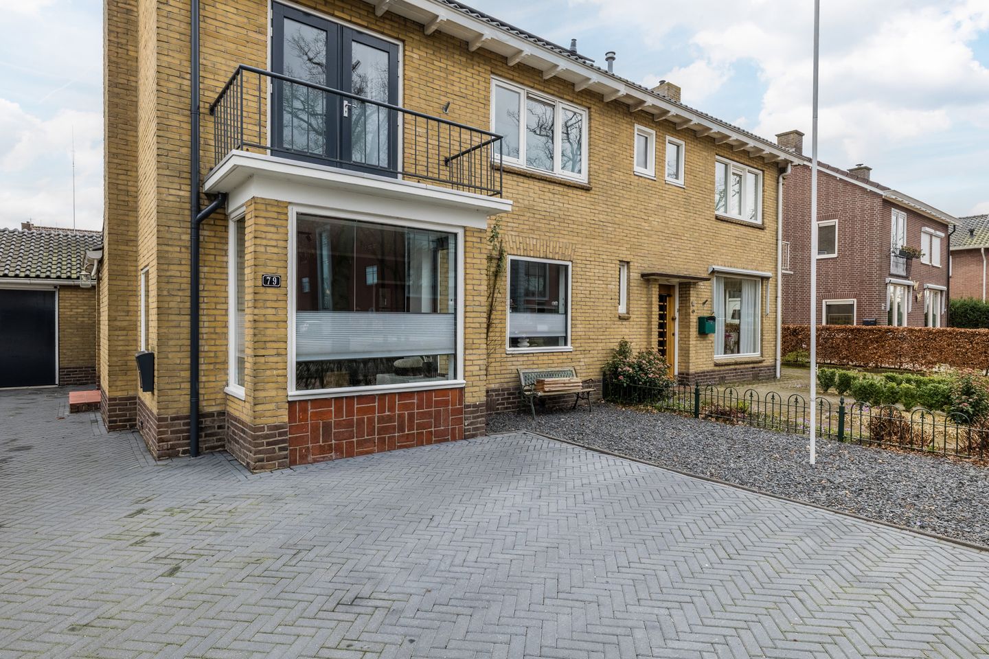 Photo 4 of van Limburg Stirumstraat 79