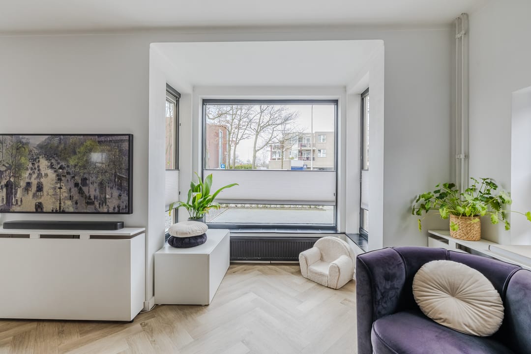 Photo 11 of van Limburg Stirumstraat 79