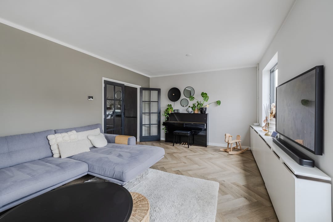 Photo 13 of van Limburg Stirumstraat 79