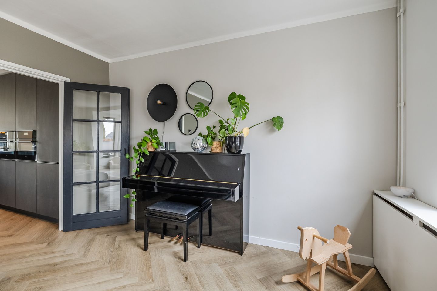 Photo 20 of van Limburg Stirumstraat 79