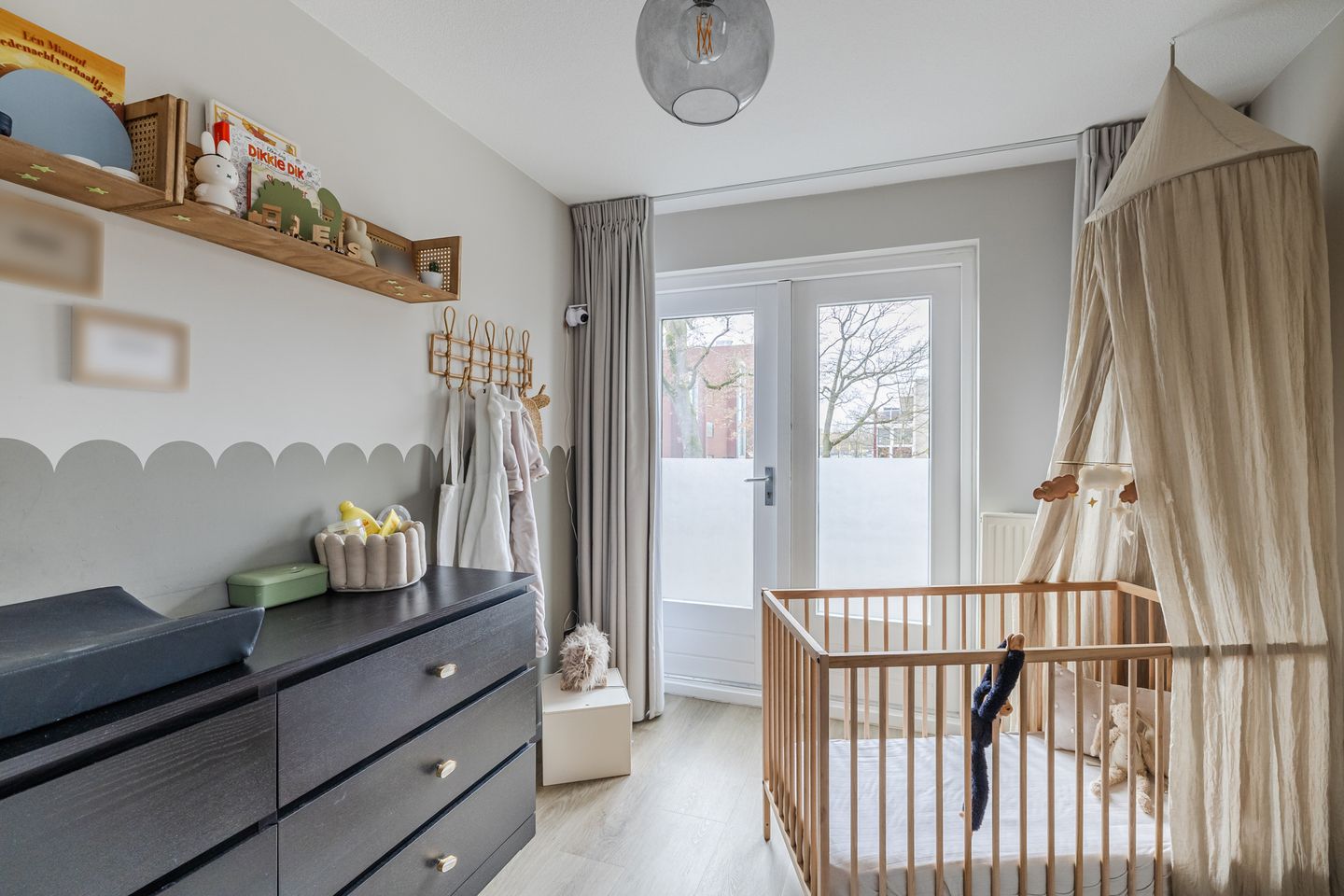 Photo 34 of van Limburg Stirumstraat 79