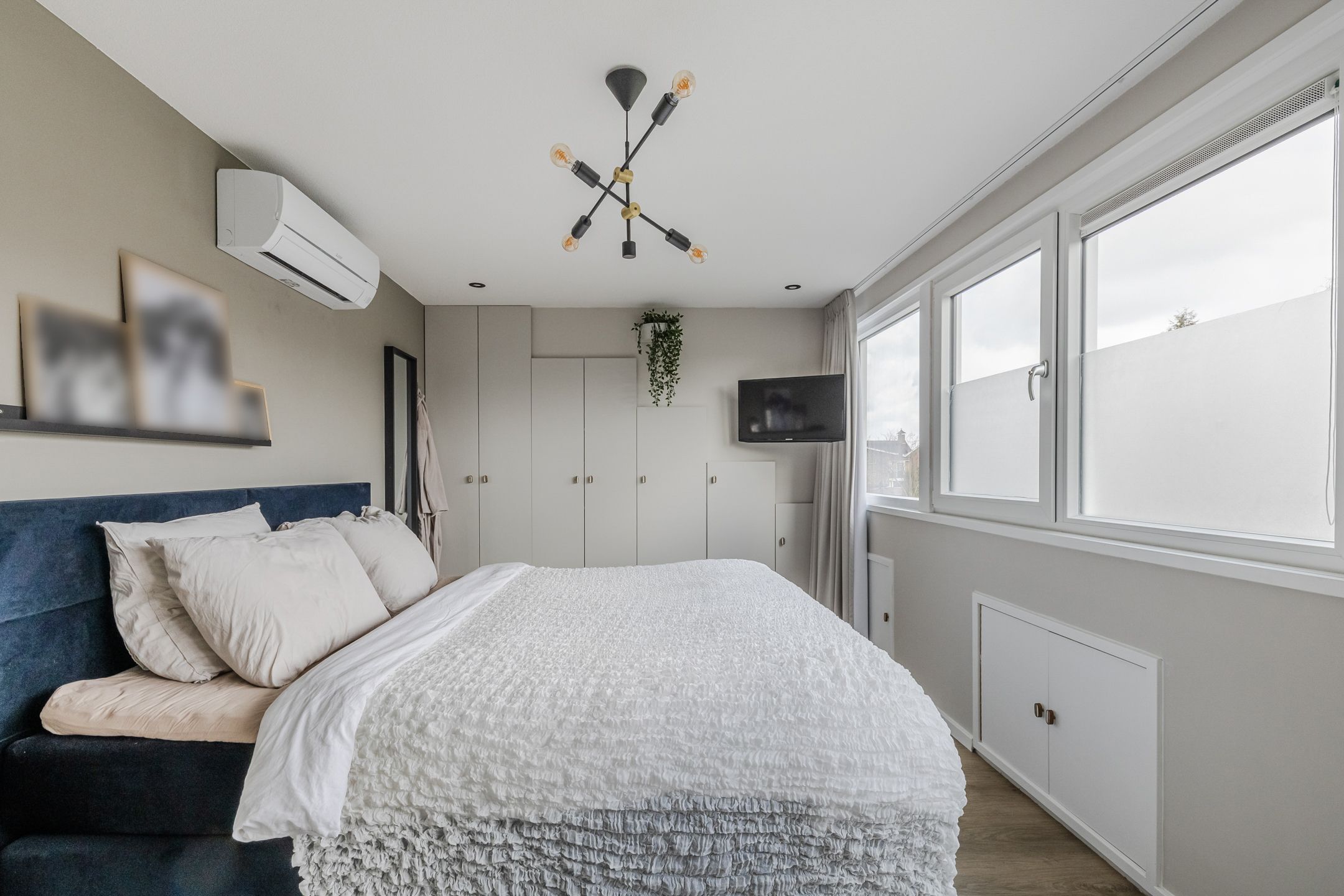 Photo 39 of van Limburg Stirumstraat 79