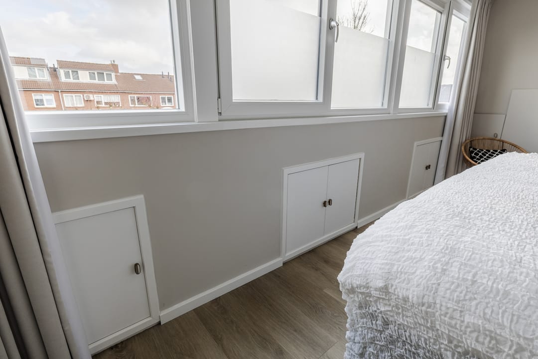 Photo 41 of van Limburg Stirumstraat 79