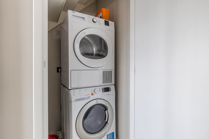 Foto 45 van van Limburg Stirumstraat 79