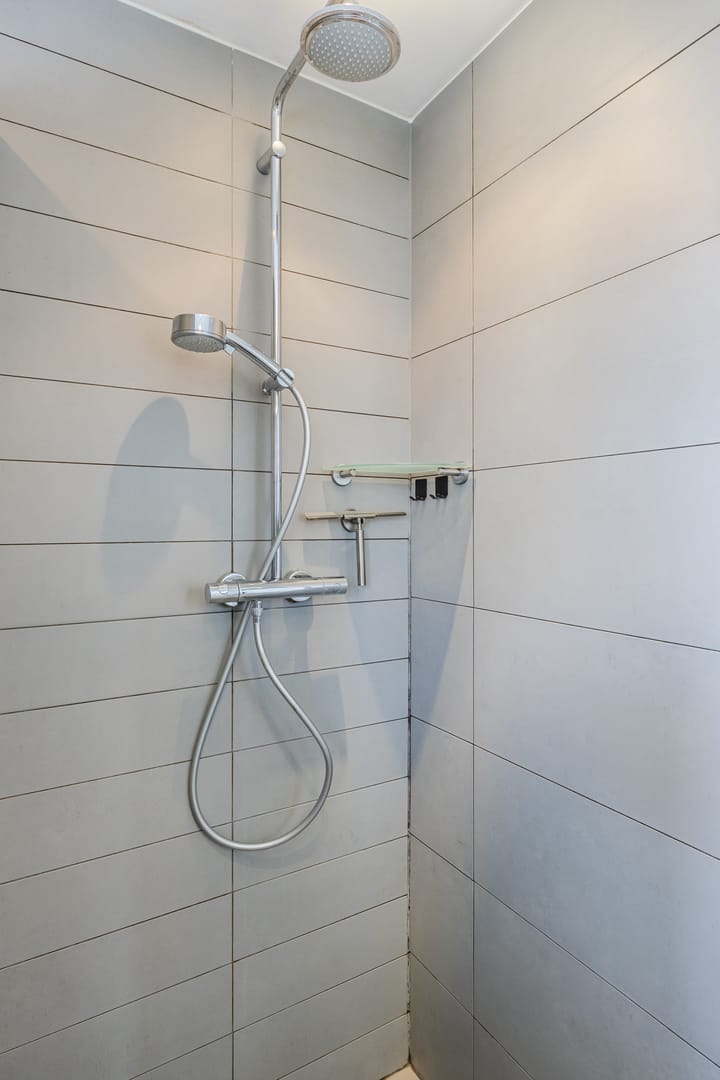 Foto 50 van van Limburg Stirumstraat 79