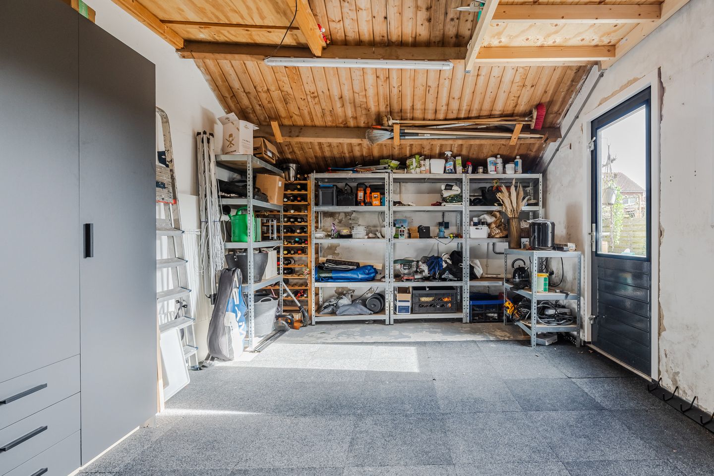 Photo 55 of van Limburg Stirumstraat 79