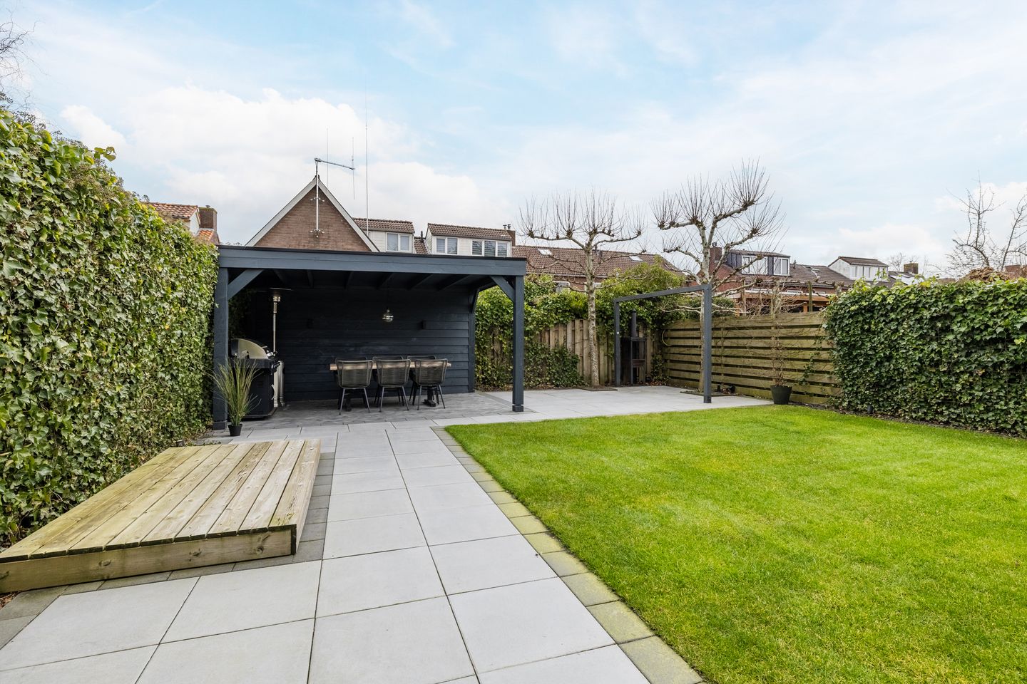 Photo 64 of van Limburg Stirumstraat 79