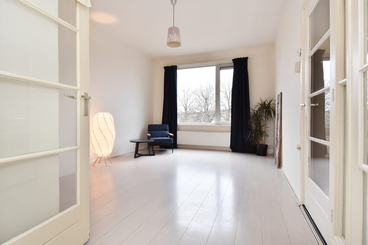 Foto 5 van Woudenbergstraat 125