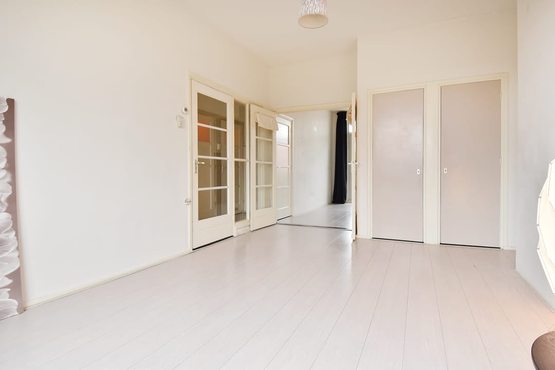 Foto 8 van Woudenbergstraat 125