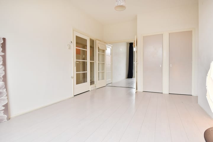 Foto 8 van Woudenbergstraat 125