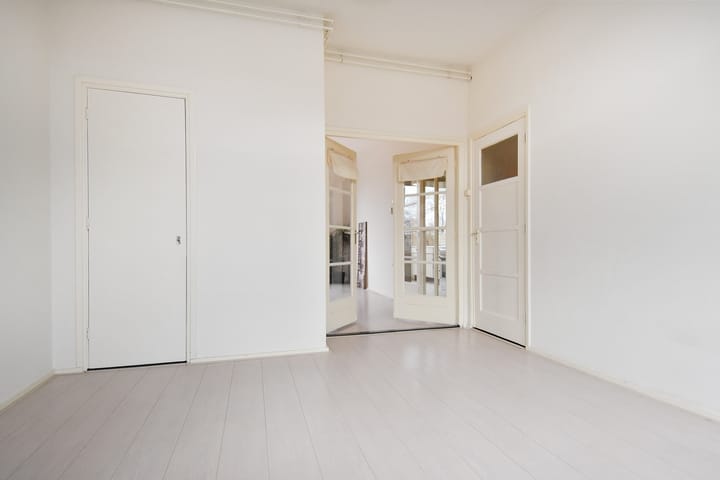 Foto 10 van Woudenbergstraat 125