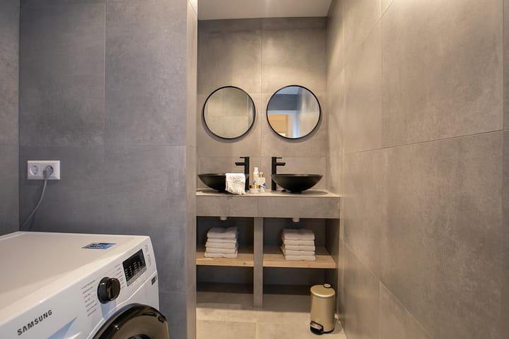 Photo 3 of Mathenesserlaan 337-D