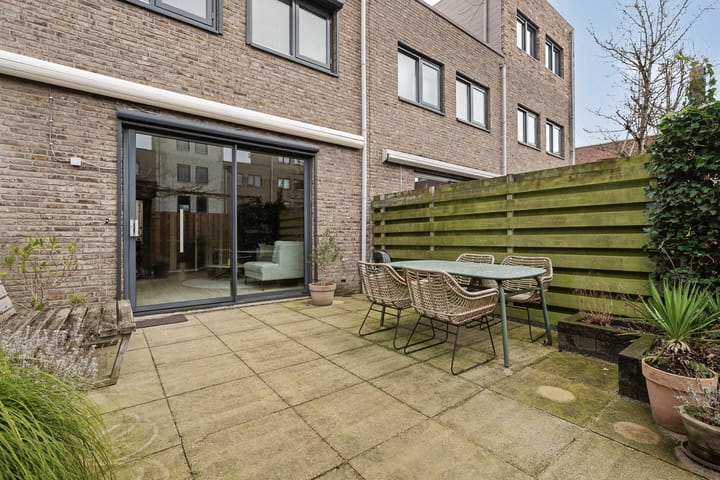 Foto 34 van Hoornplantsoen 48