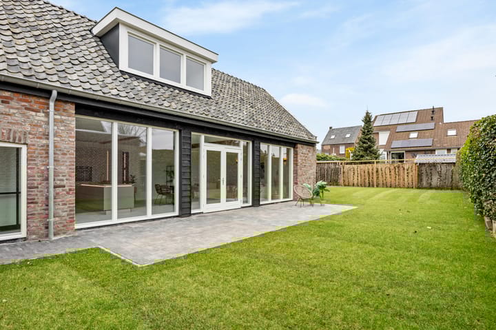 Photo 36 of Burgemeester Geradtsstraat 16