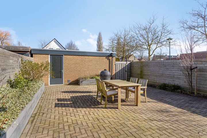 Foto 30 van Zeino van Burmaniastrjitte 15