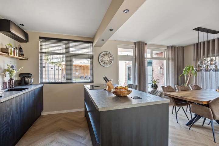 Foto 9 van Valkenierslaan 10