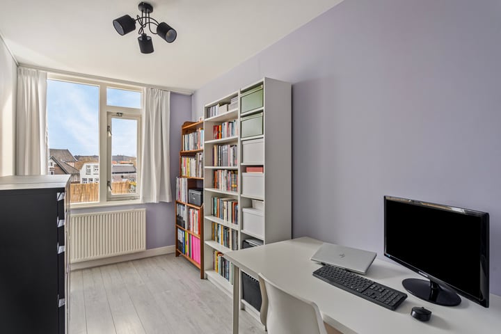 Foto 4 van Meijer van Leeuwenstraat 49