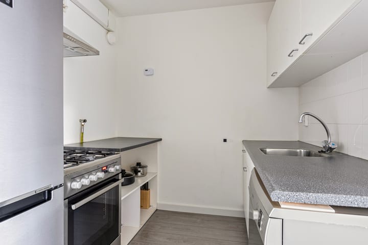 Photo 14 of Meijer van Leeuwenstraat 49