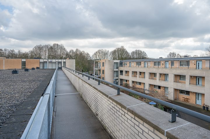 Foto 12 van Den Uylplein 49